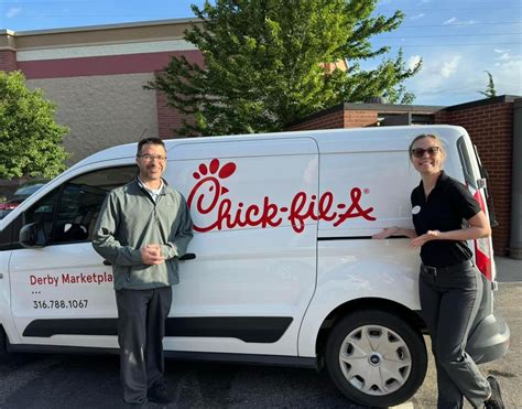 Chick-fil-A Pop-Up Stand in Winfield! , 1217 Main St. Winfield, KS ...