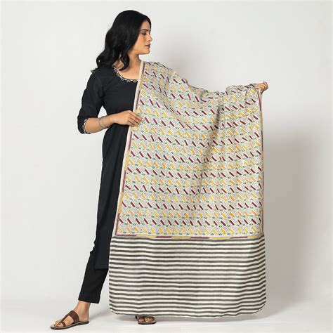 Buy Bengal Kantha Embroidery Block Printed Tussar Silk Handloom Dupatta ...