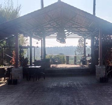 Susanj Waterfront Villa :: Sakleshpur