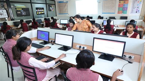 Sant Hirdaram Girls College, Bhopal
