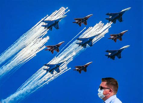 Russia displays military might in World War II Victory Parade ...