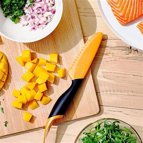 OXO Good Grips Mango Slicer with Scoop
