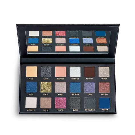 Buy Revolution Pro New Neutrals Smoked Eyeshadow Palette online – HOK ...