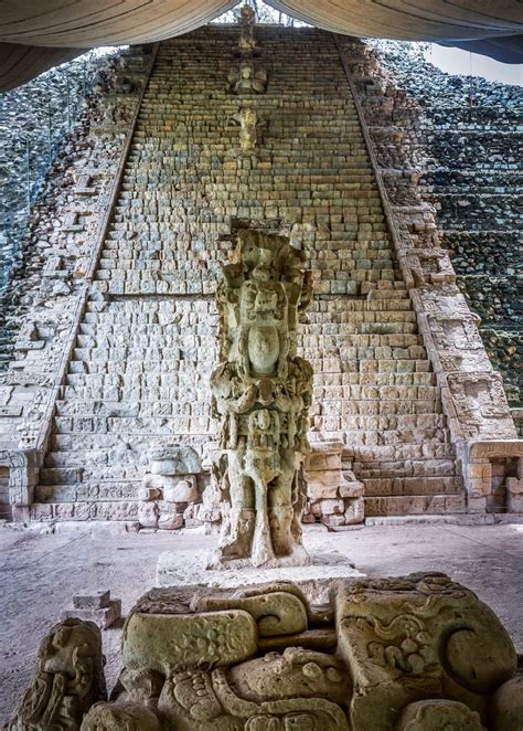 Image result for Pyramide Maya