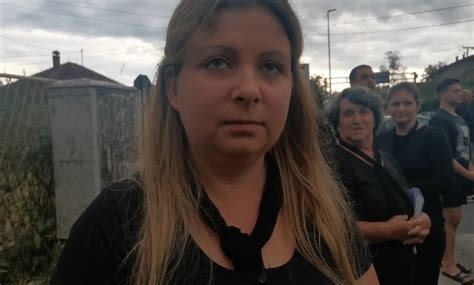 Novosti.rs | Galerija | DRAGANA UPALILA SVEĆU NA MESTU GDE JOJ JE ...