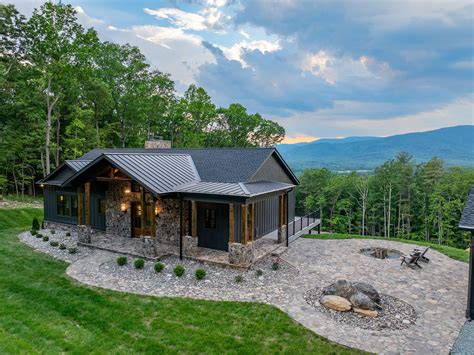 Modern Mountain Home | Rugged Landscape, Modern Design