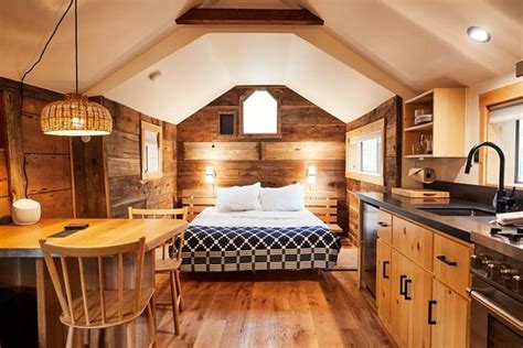 DESOLATION HOTEL HOPE VALLEY - Ranch Reviews, Photos, Rate Comparison ...