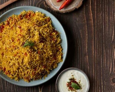 Easy dinner recipe - Masala Pulao with Garlic Raita | Femina.in