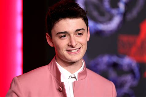 Is Will Byers Gay? Noah Schnapp Confirms 'Stranger Things' Character ...