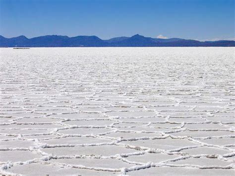 Bolivia’s Salt Flat is the largest on Earth | Meer