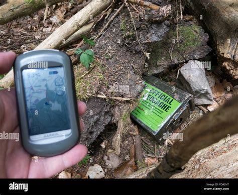 Navigationssatellitensystem hi-res stock photography and images - Alamy