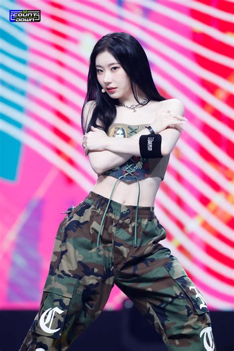 230829 ITZY - CAKE (230824 M Countdown Stage Pics) : r/ITZY