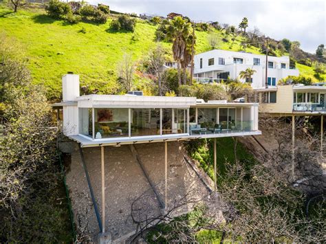 An Epic Cantilevered Neutra House Hits the Market For $1.55M - Dwell