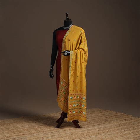 Phulkari Dupattas - Buy Authentic Punjabi Phulkari Dupatta & Heavy ...