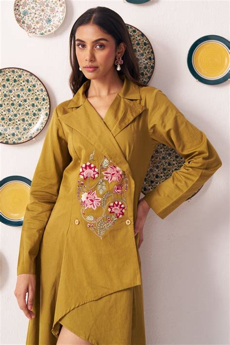 Dresses – Western Era