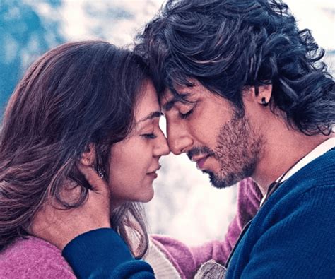 'Saiyaara' teaser is out now; netizens call Ahaan Panday's debut a mix ...