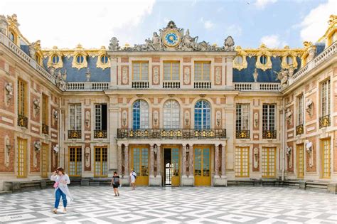 Versailles Chateau and Gardens Tour by Train - Klook India