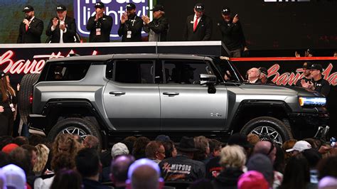 The First 2024 Hummer EV SUV Is Back Up For Sale After Only a Month