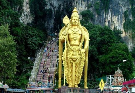 Couples Trip To Singapore And Malaysia For Adventure