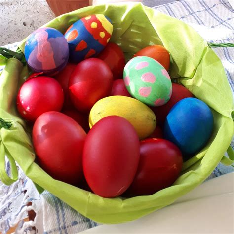 7 Greek Easter traditions + wishes in Greek! — Danae Florou | Alpha ...