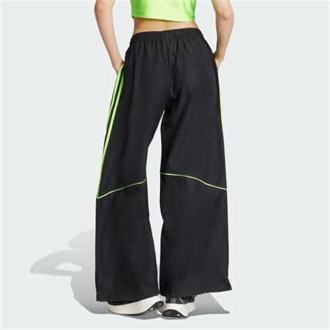 adidas Teamgeist Adicolor Oversized Woven Track Pant - Black | adidas India