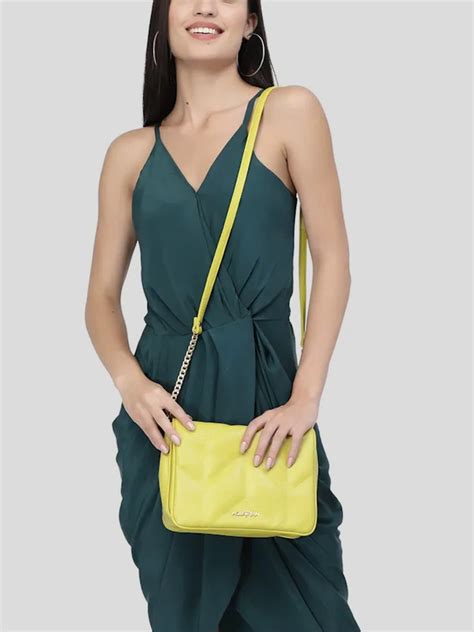 Jellybean Sling Bag – AQUATAN