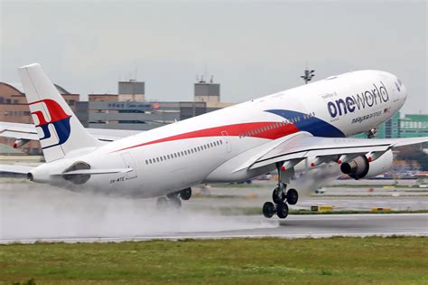 Malaysia Airlines Airbus A330-323 - oneworld virtual