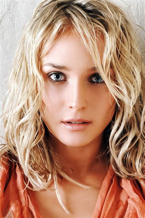Download wallpaper look, girl, smile, actress, blonde, Diane Kruger ...