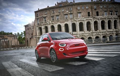 Fiat 500e: The Electric Car That Brings La Dolce Vita to America | Electric Hunter
