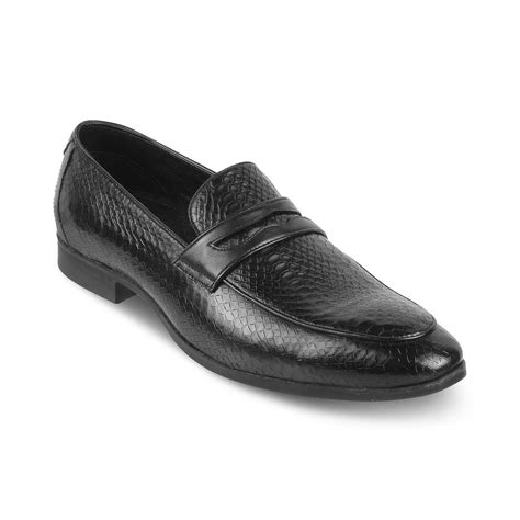 Buy Rosnake Black Men's Leather Loafers Online at Tresmode