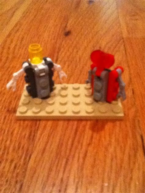 Mini Lego Robots 的图像结果