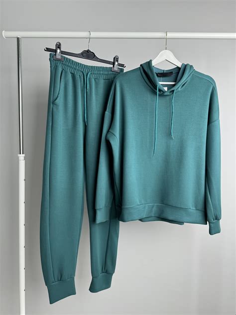 Modal Kumaş Kapşonlu Takım - Melek Uluk Moda Tasarım