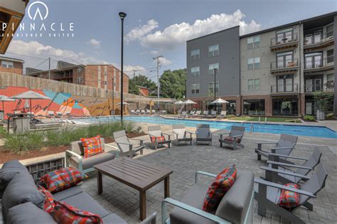 8Th And Berry Apartments