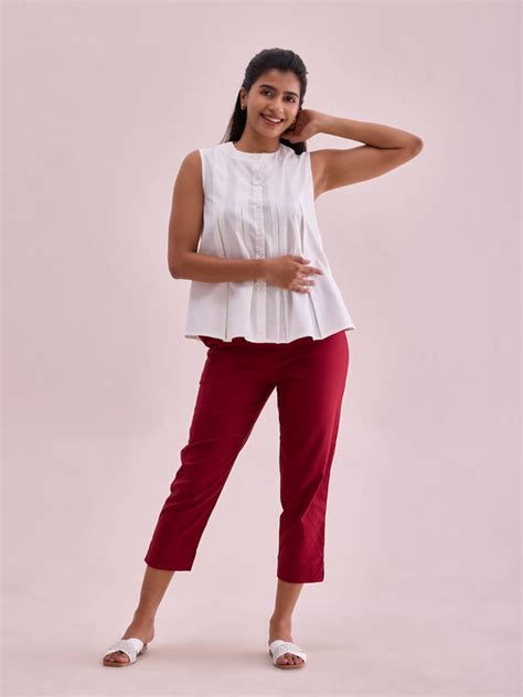 Solid Maroon Mid Rise Cropped Pencil Pant for Women - Go Colors – Go ...
