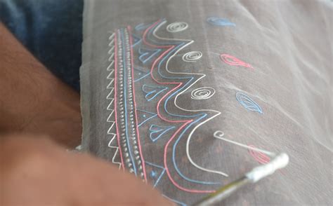 Rogan-The Art of Hand Painting on Cloth – EkKatha