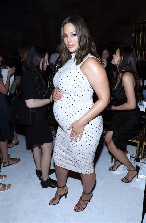 Ashley Graham's Pregnancy Style: All Of The Model's Best Maternity Looks