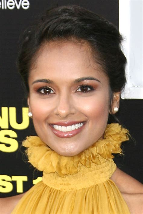 ‘Me’s Lucian-River Chauhan & Abigail Pniowsky on Their Superhero Origin ...