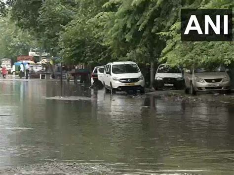 Delhi And Nearby Areas Hit By Rain And Thunderstorm, Many Areas ...