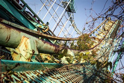Abandoned Nara Dreamland Japan Nara Dreamland, Japan's Creepy