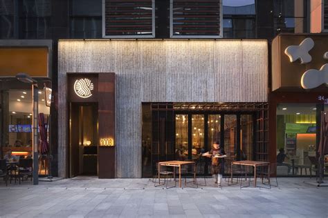 Storefront Building 的图像结果
