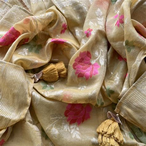 Dupattas – Page 2 – anokherang