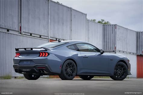 Купить новый Ford Mustang 2024 в наличии и на заказ в Москве.