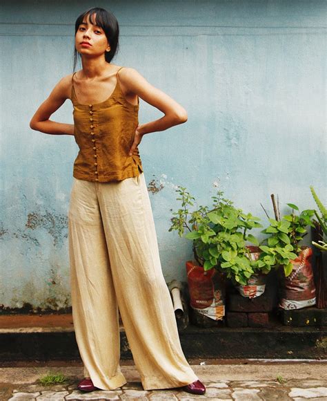 Gold Slip Top – NETE.IN