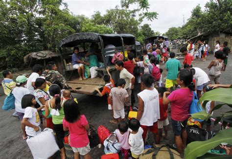 Mayon Volcano Update: Alert Level 3 Continues Exhibiting Relatively ...