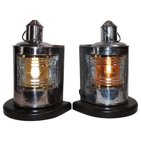 Pair of Port and Starboard Ships Lanterns For Sale at 1stDibs
