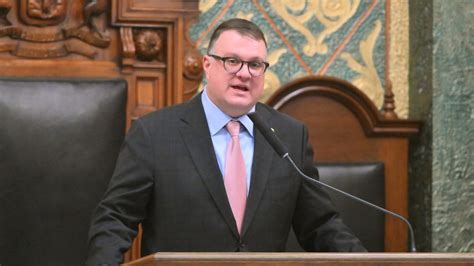 Complaint filed over Michigan House speaker's Lions tickets