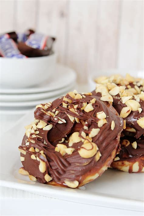 Best Homemade Baked Donuts: Krispy Kreme Snickers Donuts