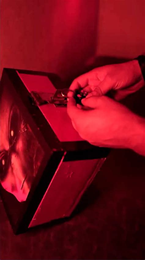 Get 15% Off The Hidden Hour Escape Room | MGF Metropolis Sector 28 ...