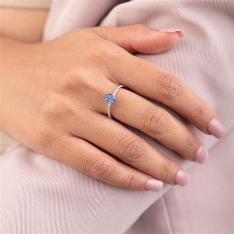 Dance Of Colours – Meera Jaipur