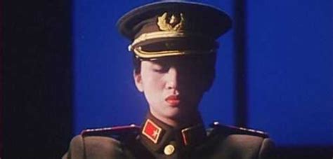 川岛芳子梅艳芳床戏 一个充满传奇色彩的日本间谍 - 刺猬明星娱乐网